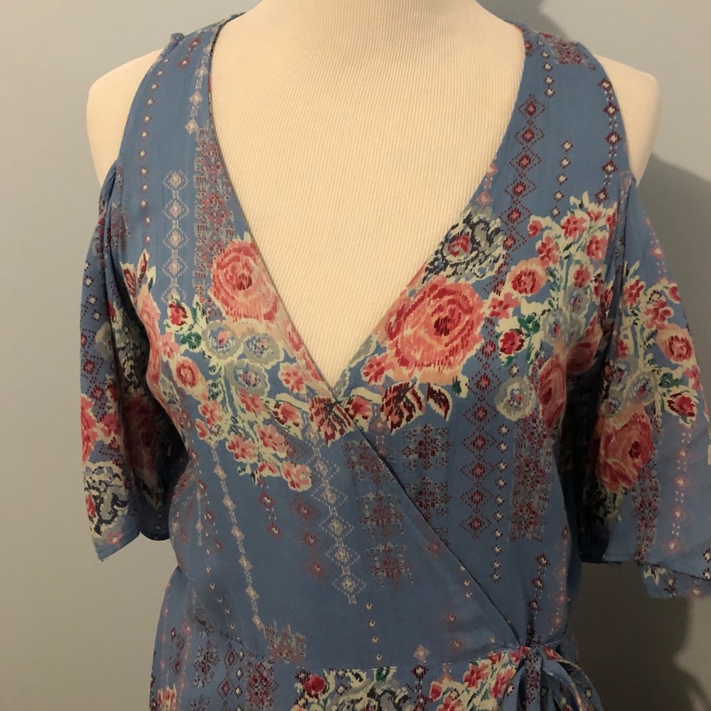ANGIE floral wrap dress